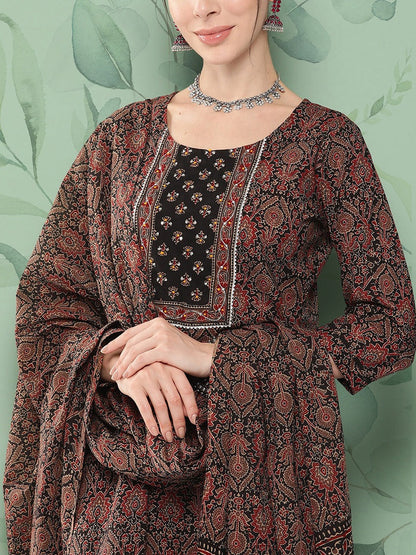 Women Black & Red Floral Printed Pure Cotton Kurta With Trousers & With Dupatta