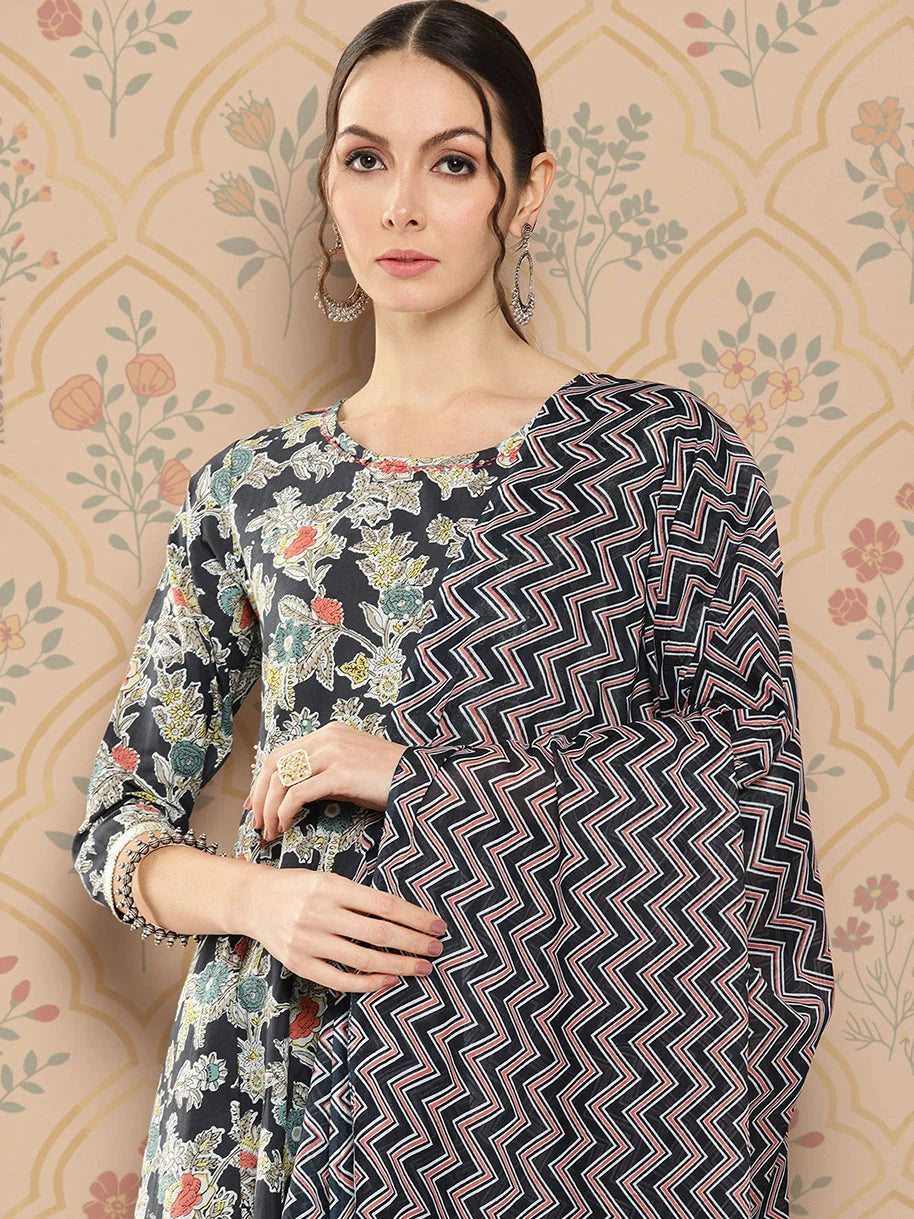 Women Floral Printed Regular Pure Cotton Kurta With Trousers &amp; With Dupatta