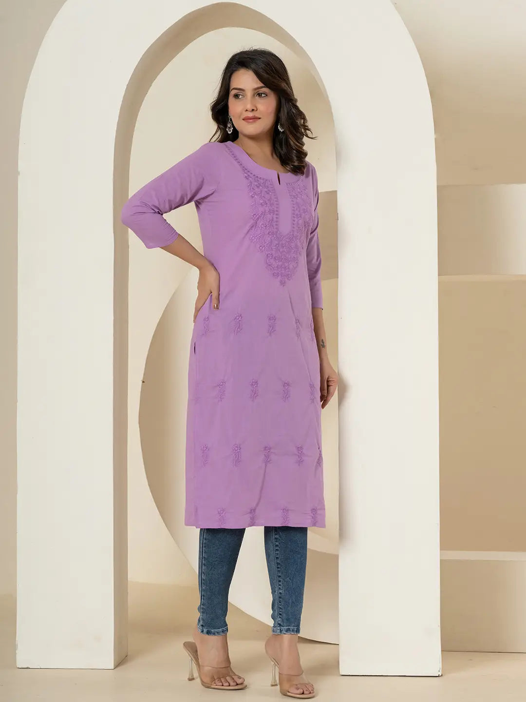 Women Lavender Chikankari Straight Kurta
