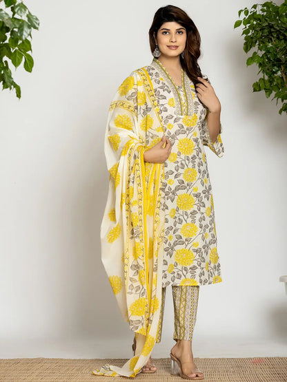 Yellow And Off White Cotton Pakistani Style Kurta Dupatta Set