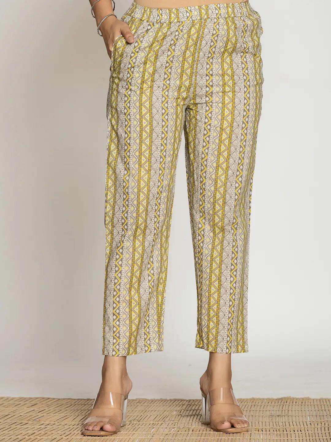 Yellow And Off White Cotton Pakistani Style Kurta Dupatta Set