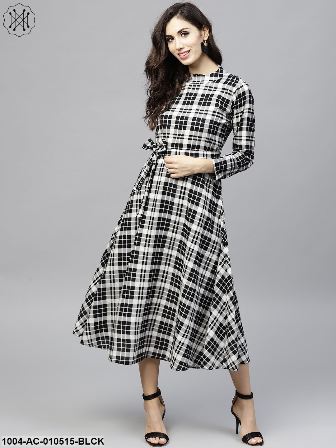 Black & White Checked Dress With Roll Collar And 3/4 Sleeves