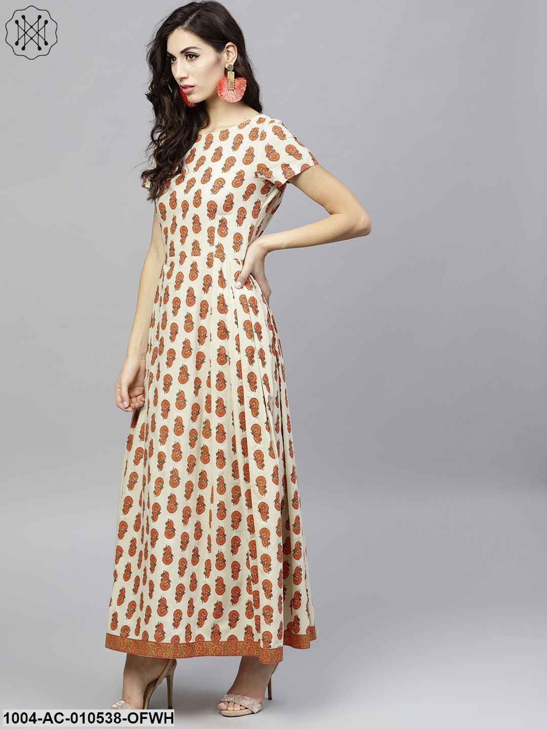 Off White Printed Maxi Dress With Round Neck And Half Sleeves