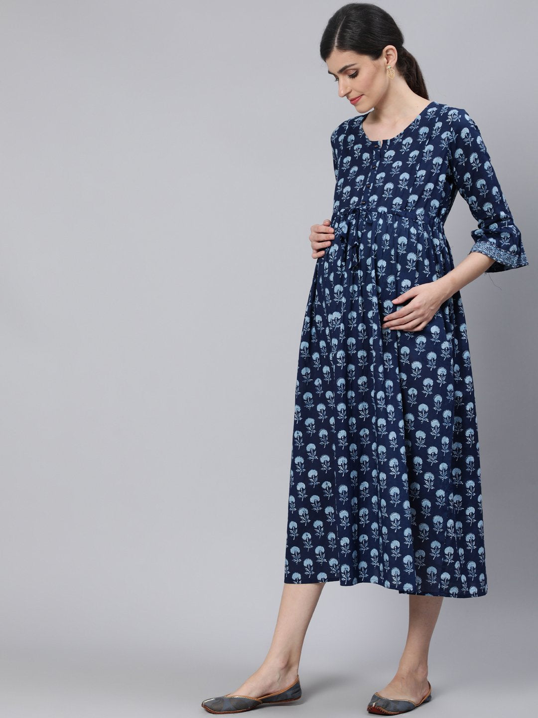 Women Blue Floral Printed Maternity Dress