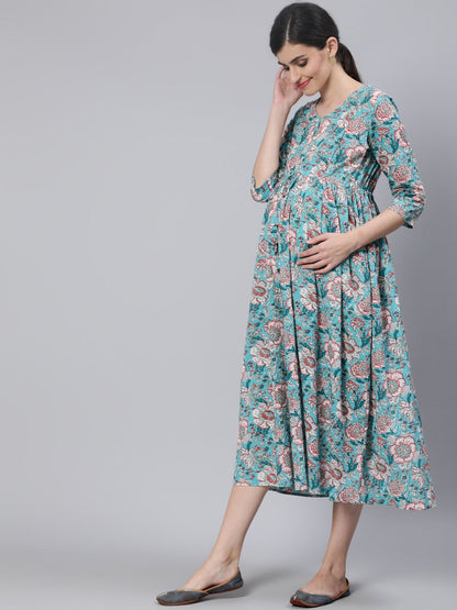 Women Blue Floral Printed Maternity Dress With Three Quarter Sleeves