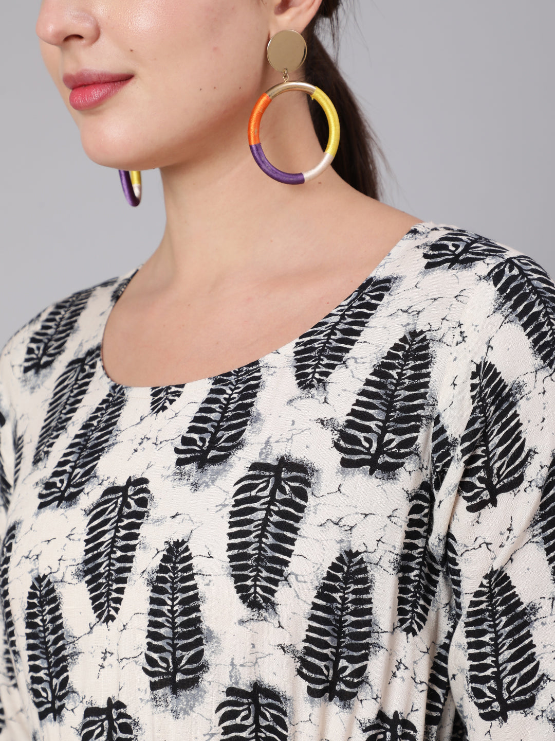 Off-White Abstrac Printed Round Neck Dress With Three Quarter Sleeves