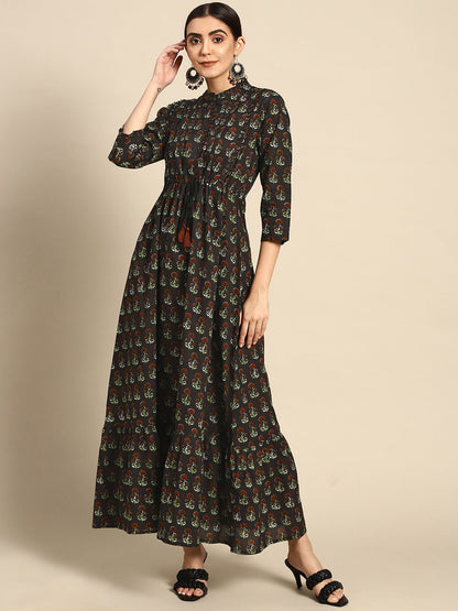 Black Printed Dress With Three Quarter Sleeves