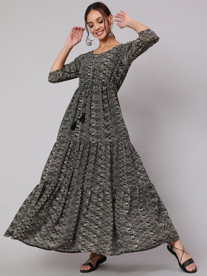Black Geometric Printed Taired Dress With Three Quarter Sleeves