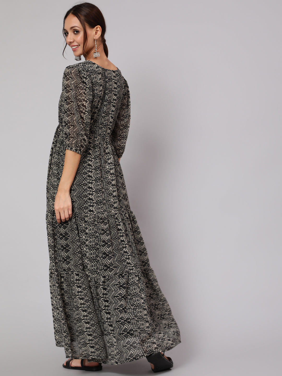 Black Geometric Printed Taired Dress With Three Quarter Sleeves