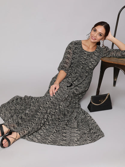 Black Geometric Printed Taired Dress With Three Quarter Sleeves