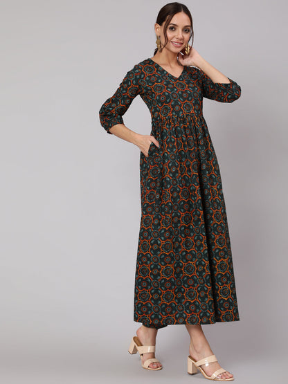 Green Abstrac Printed Gathered Dress With Three Quarter Sleeves