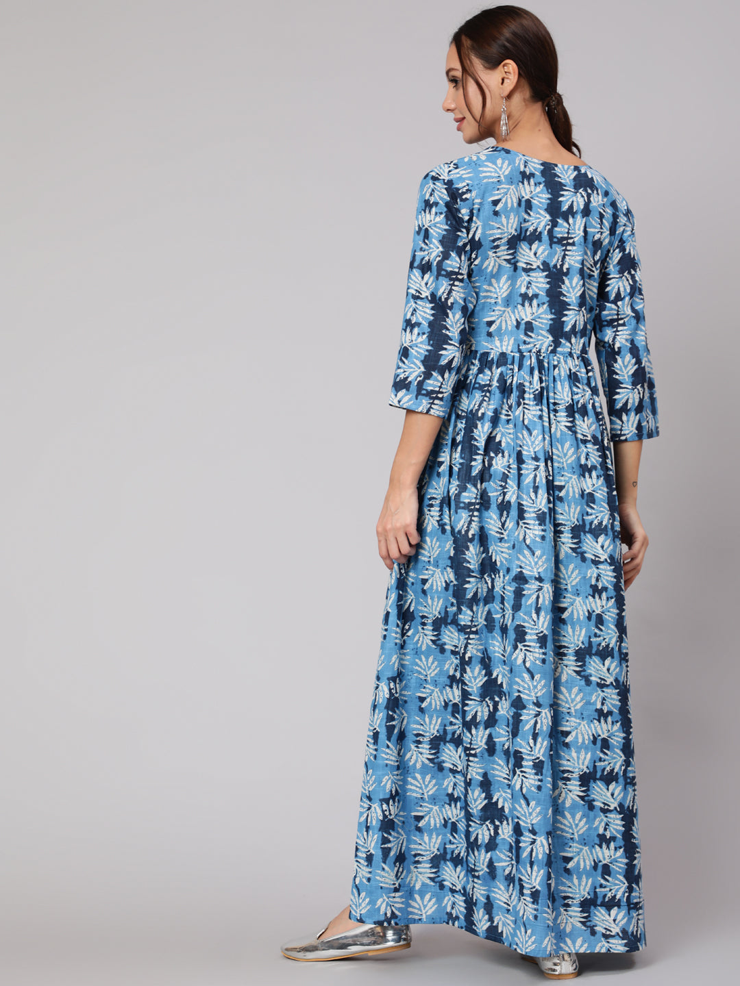 Blue Abstrac Printed Gathered Dress With Three Quarter Sleeves