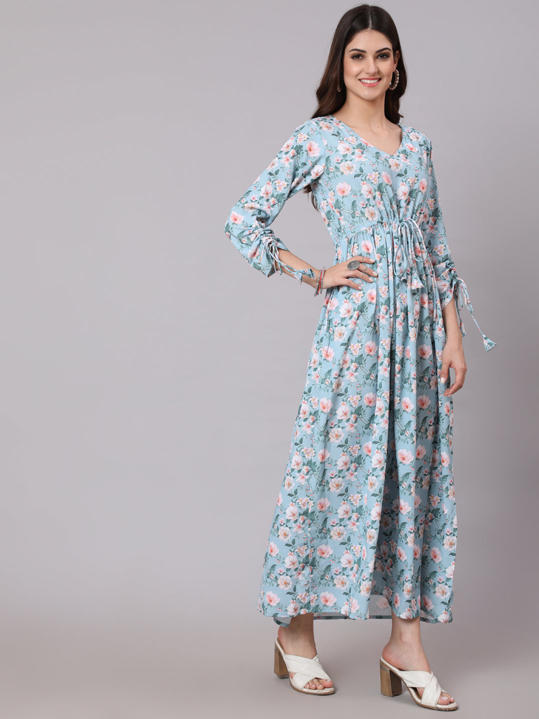 Green Printed Flared Dress With Three Quarter Sleeeves
