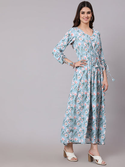 Green Printed Flared Dress With Three Quarter Sleeeves