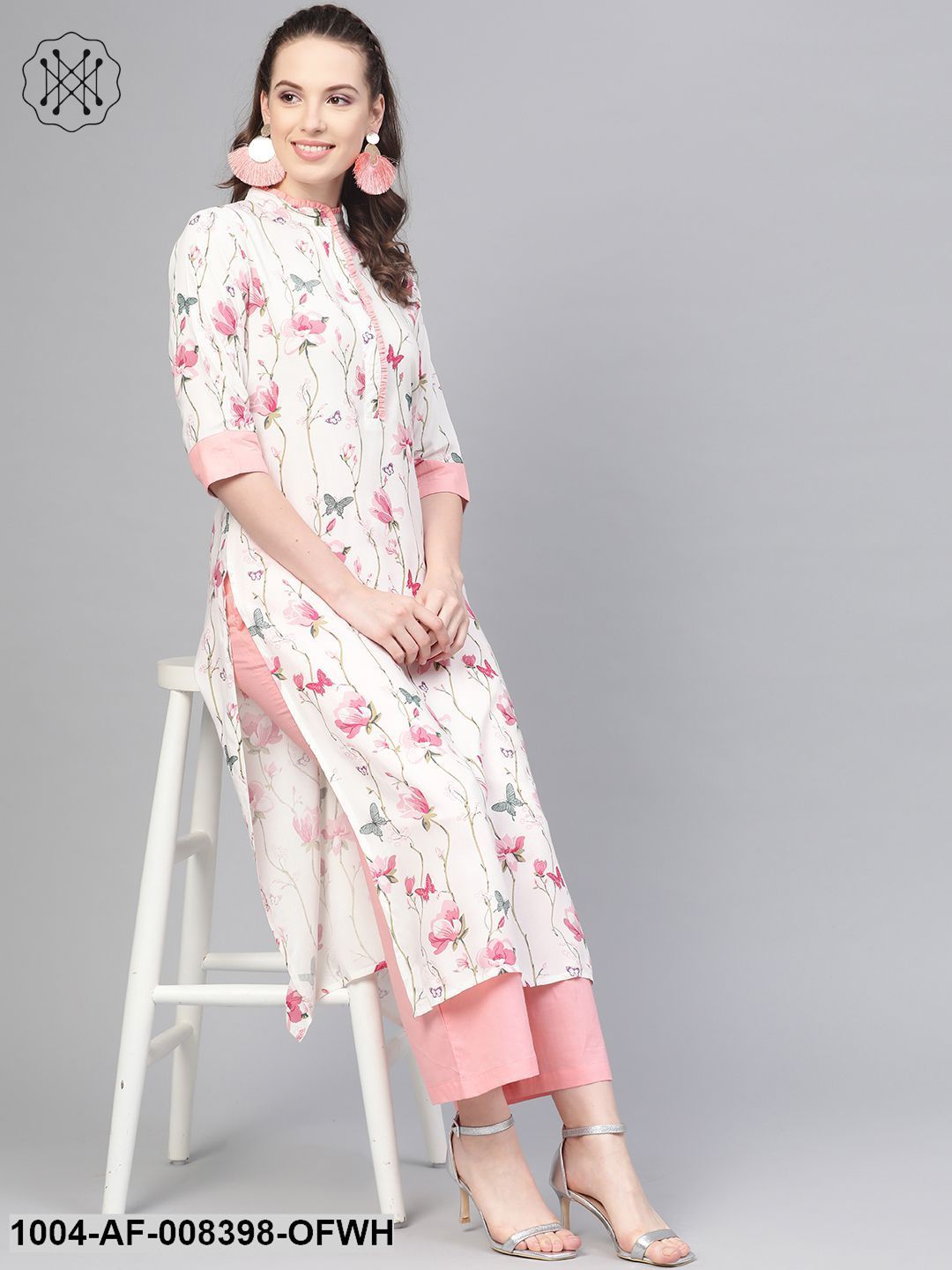 Off White Multi Colored Floral Kurta With Collar And Placket Detailing With Solid Light Pink Pallazos