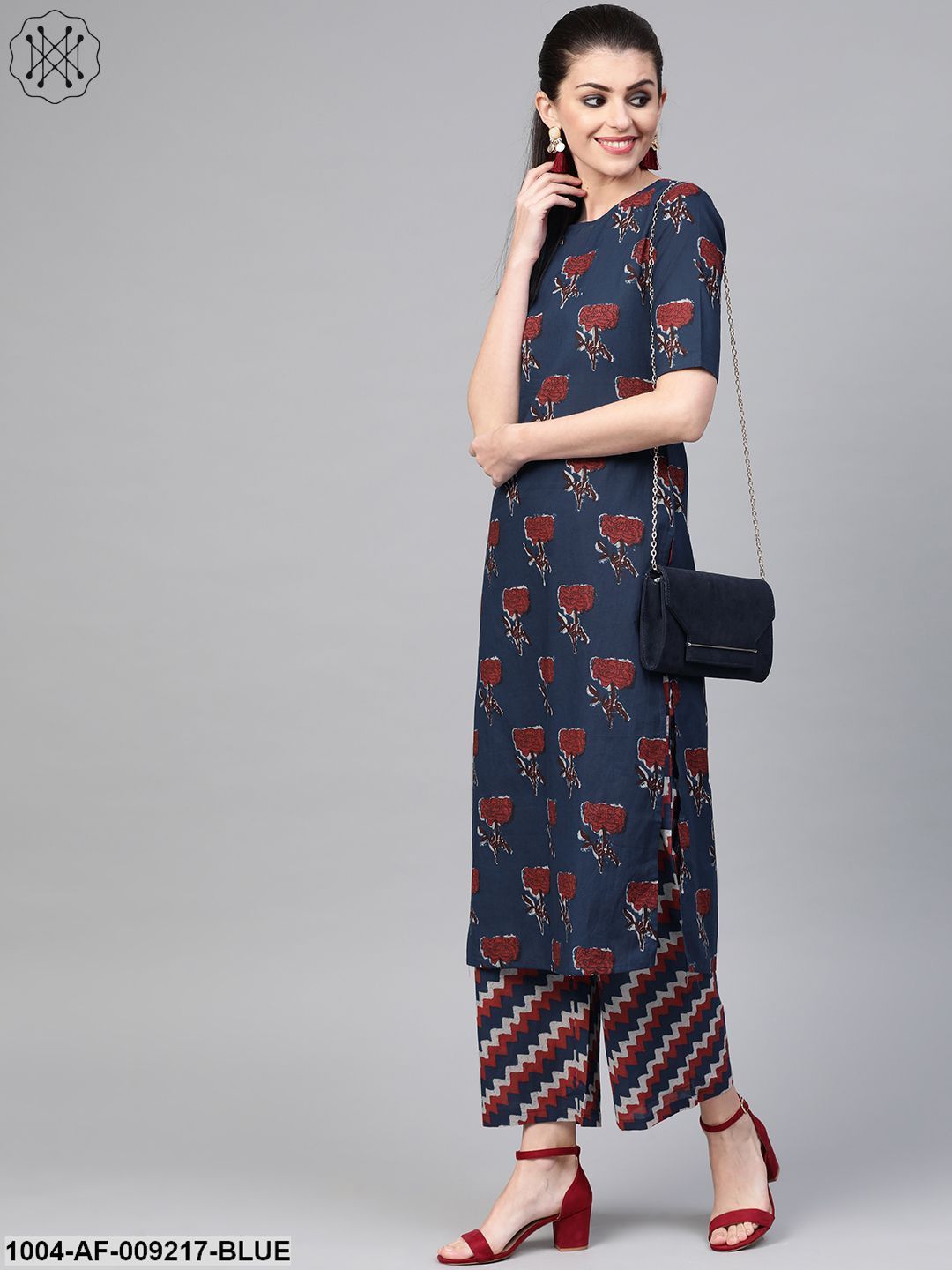 Women Blue & Red Straight Floral Printed Kurta And Palazzos Set