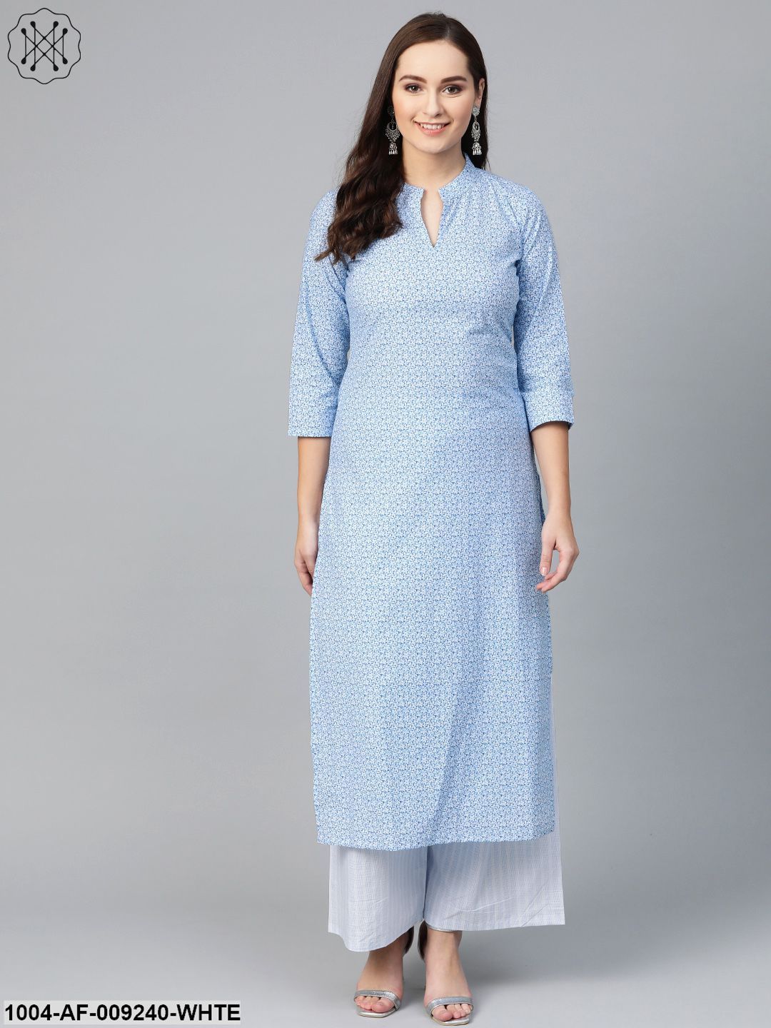 Women Blue & White Straight Floral Printed Kurta And Palazzos Set
