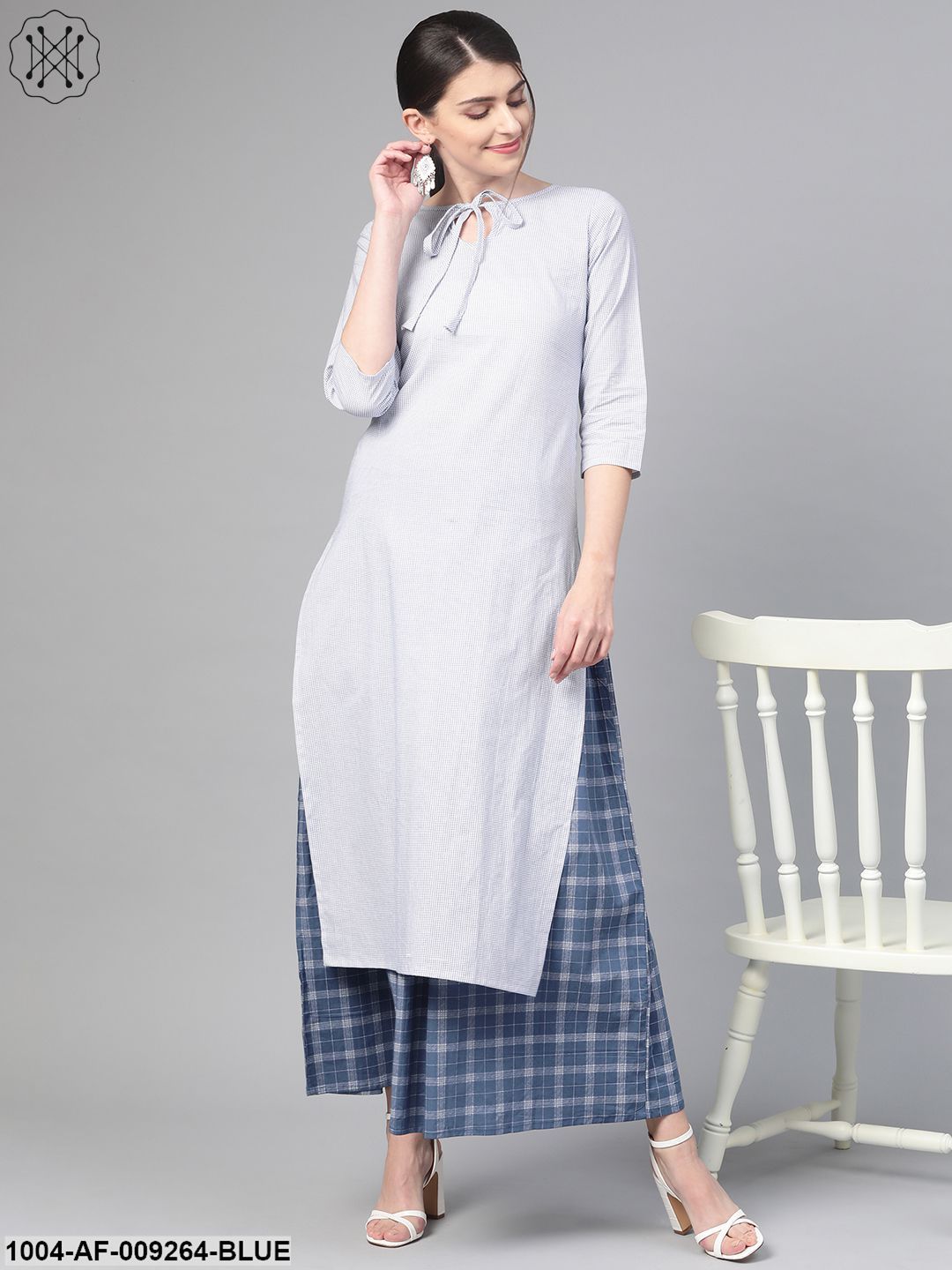 Women White & Blue Straight Geometric Printed Kurta And Skirt Set
