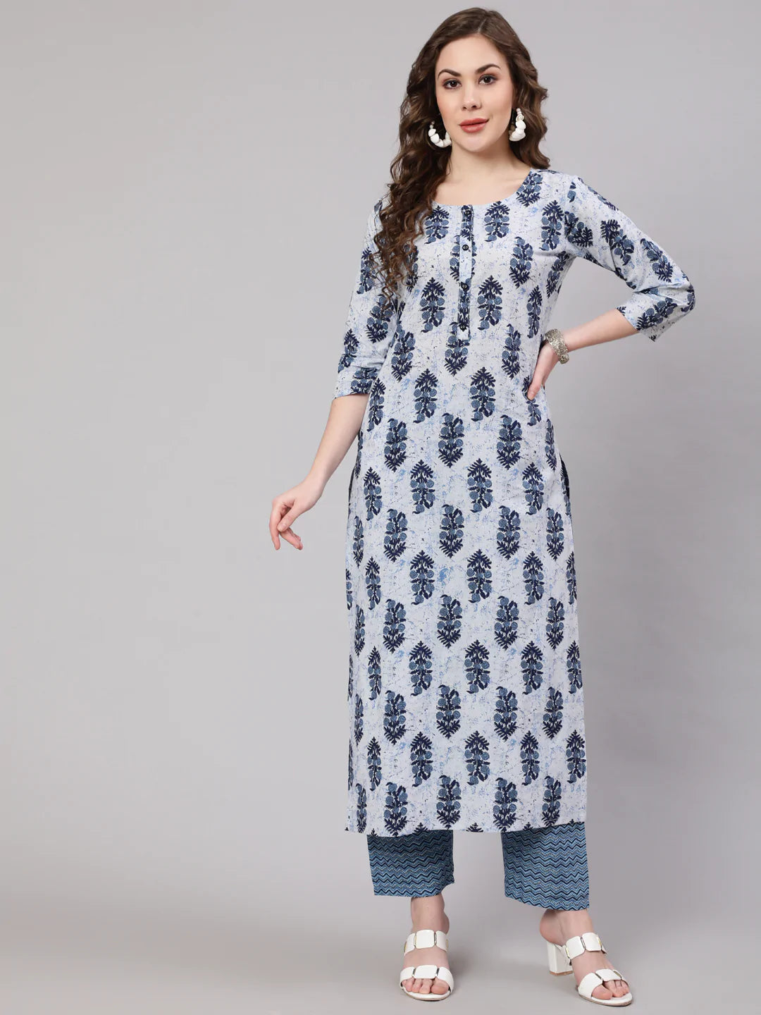 Blue Printed Straight Kurta With Trouser