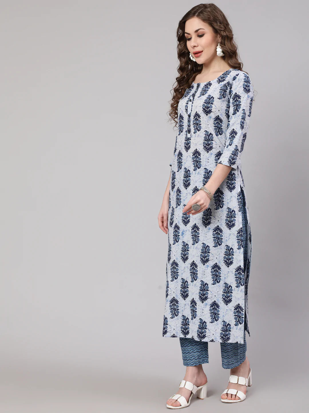Blue Printed Straight Kurta With Trouser