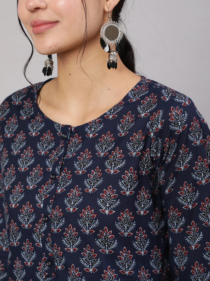 Blue Printed Straight Kurta With Trouser