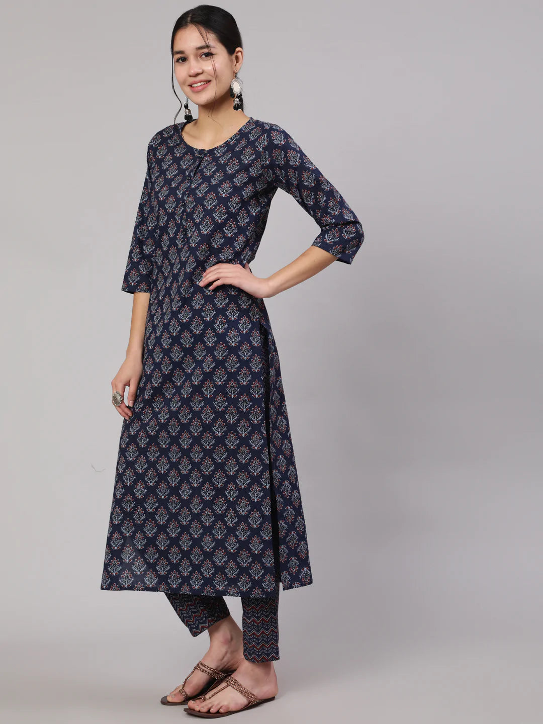 Blue Printed Straight Kurta With Trouser