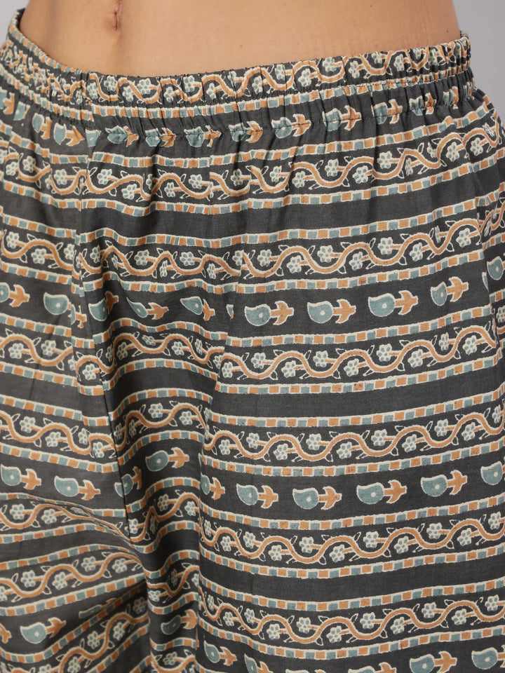 Grey Printed Straight Kurta With Trouser