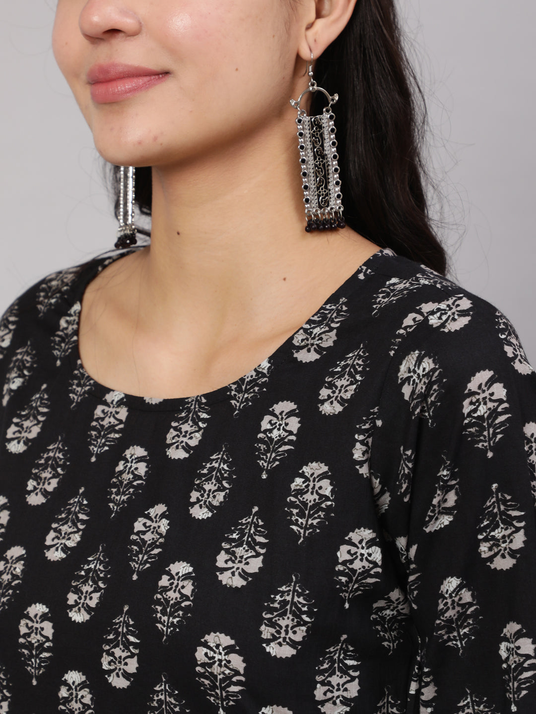 Black Ethnic Printed Straight Kurta With Trouser