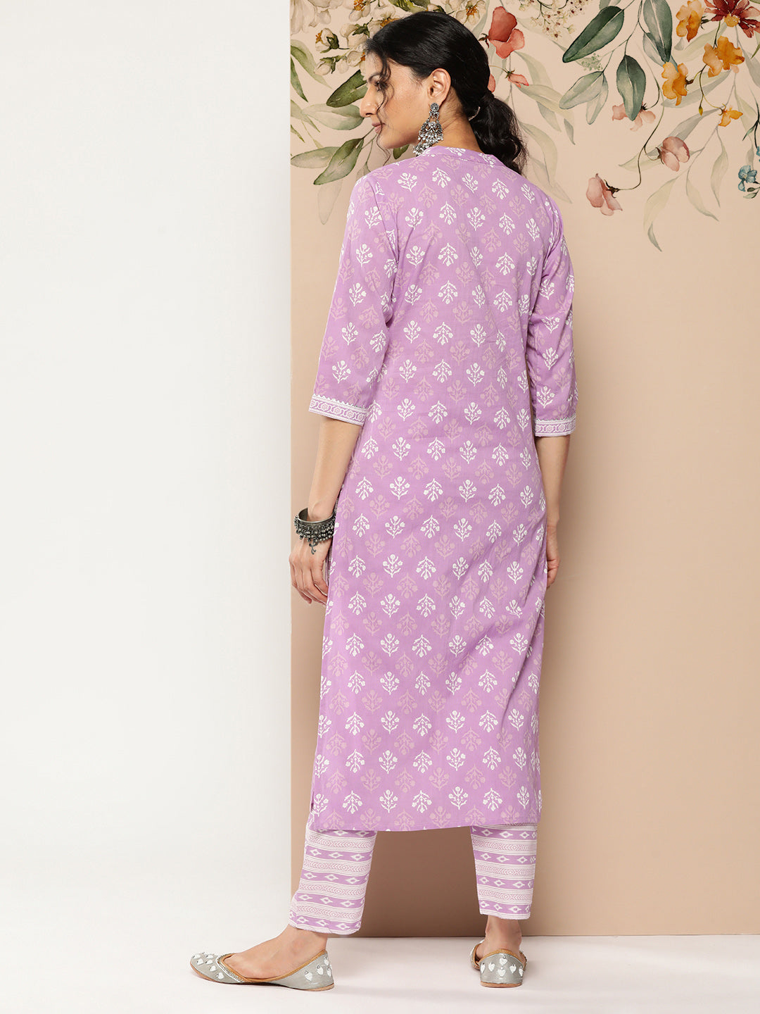 Lavender Printed Straight Kurta With Trouser