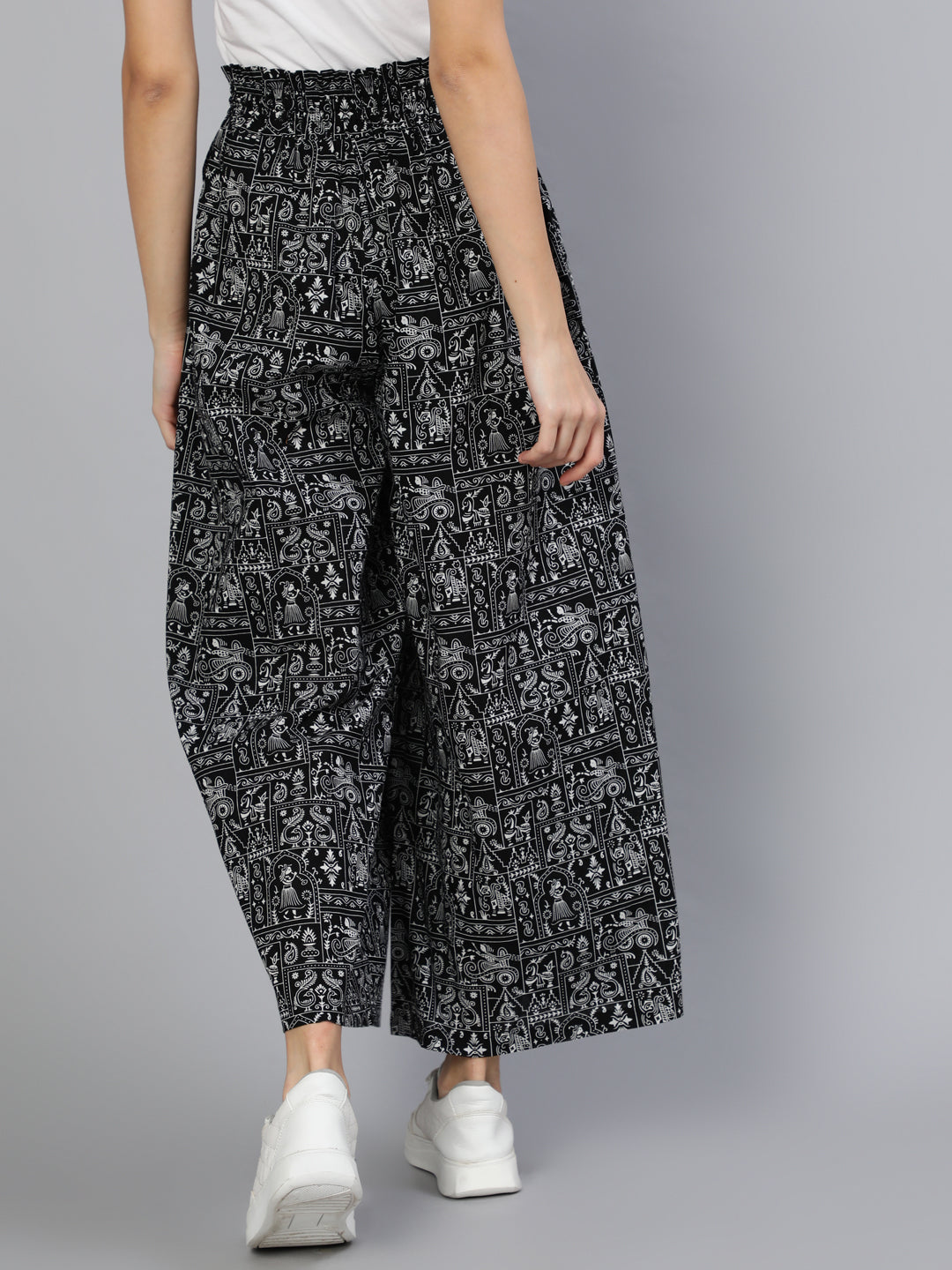Black Printed Wide Legged Printed Plazo With Side Pockets