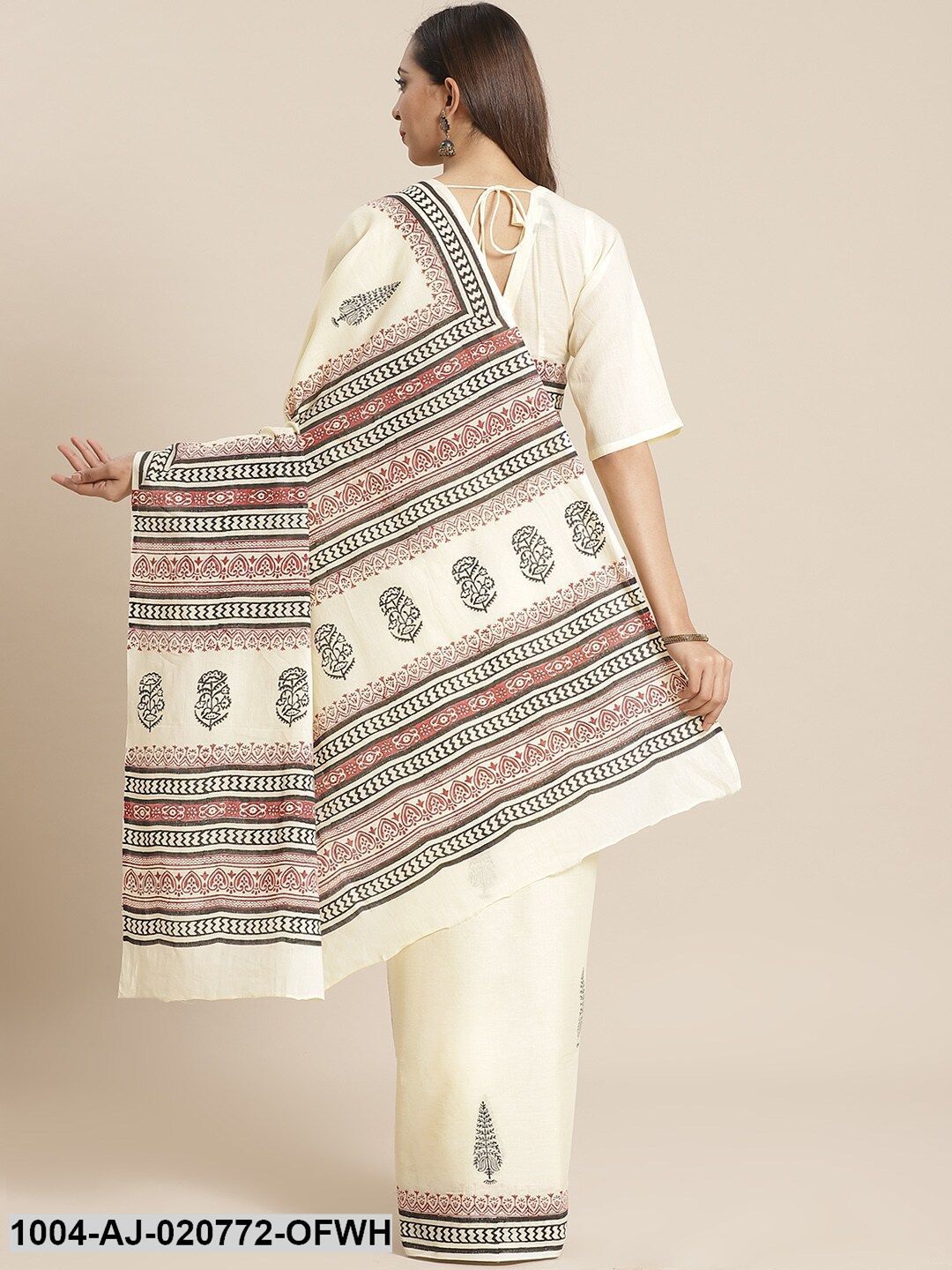 Off-White & Black Pure Cotton Printed Saree