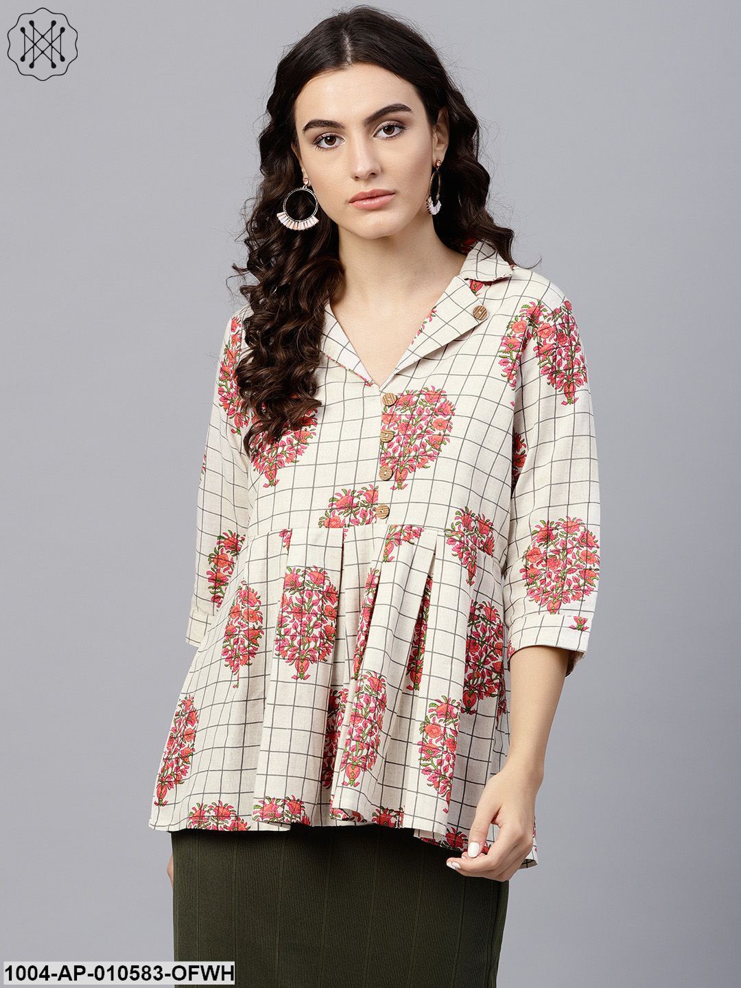 Off White Printed Top With Notched Collar And 3/4 Sleeves