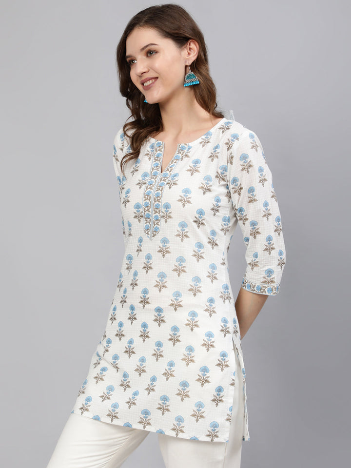 Women Off-White Straight Tunic With Three Quaretr Sleeves