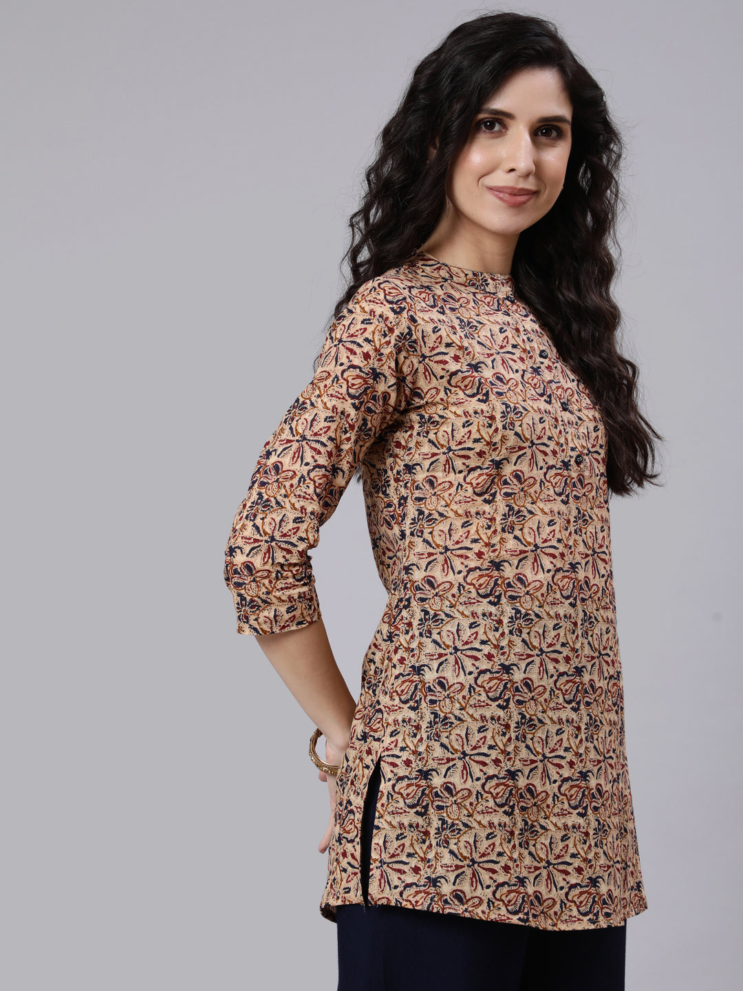 Multi Color Printed Straight Tunic With Three Quarter Sleeves