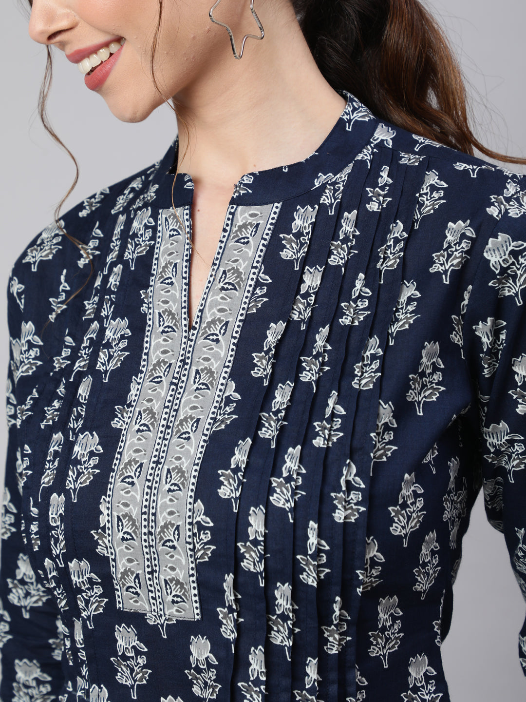 Navy Blue Straight Tunic With Three Quarter Sleeves