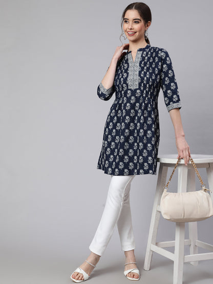 Navy Blue Straight Tunic With Three Quarter Sleeves