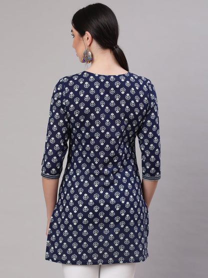 Women Blue Straight Tunic With Three Quarter Sleeves