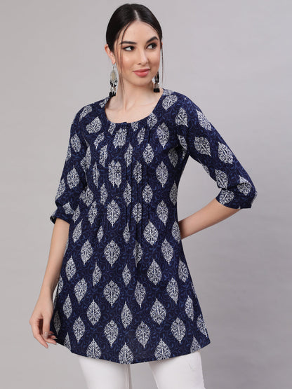 Women Blue Straight Tunic With Three Quarter Sleeves