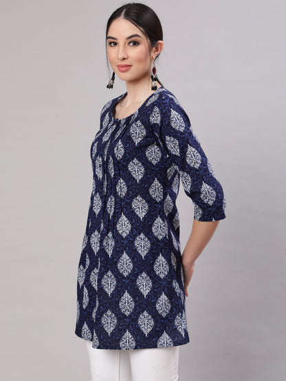 Women Blue Straight Tunic With Three Quarter Sleeves