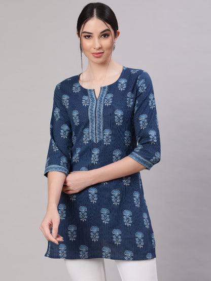 Women Blue Straight Tunic With Three Quarter Sleeves