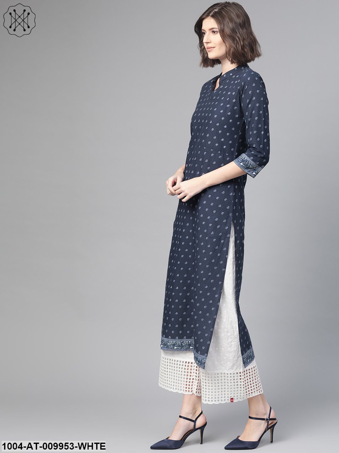 Women Navy Blue & White Cotton Straight Ethnic Motifs Printed Kurta