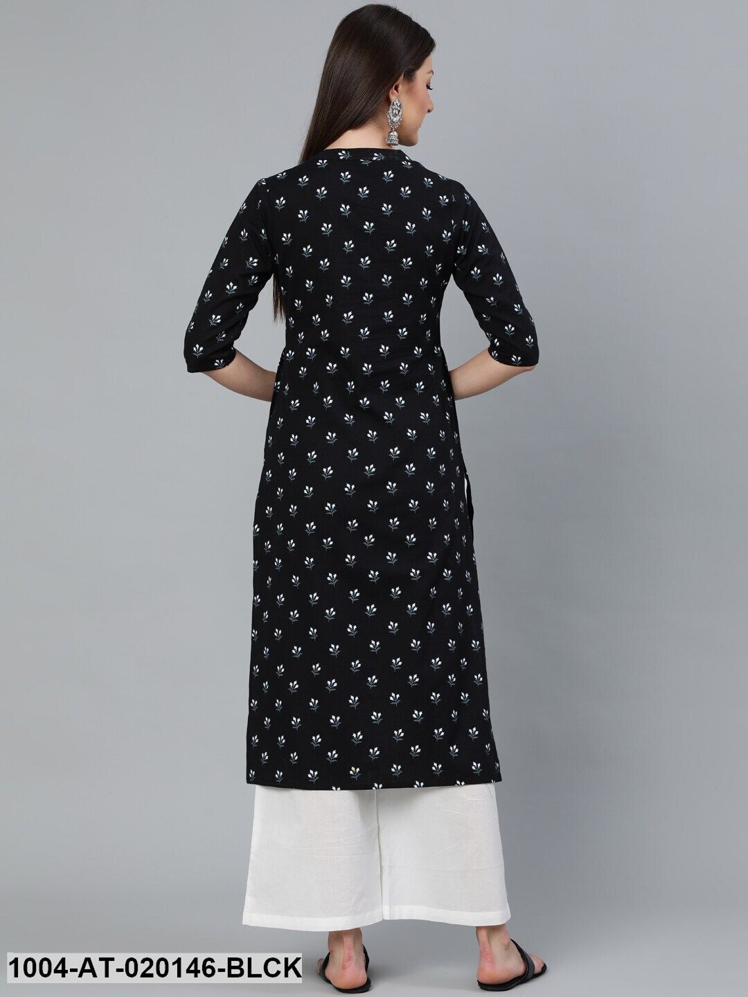 Black Floral Printed Straight Three-Quarter Sleeved Kurta
