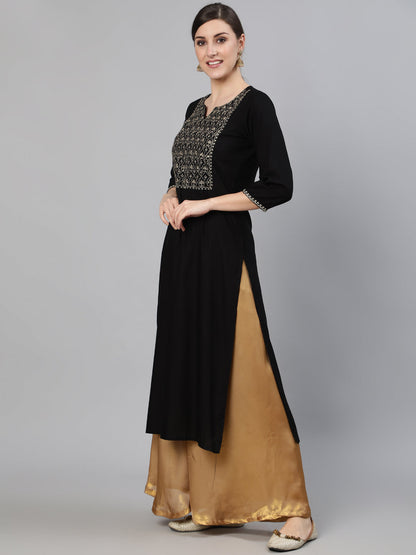 Black Embroidered Straight Kurta With Three Quarter Sleeves