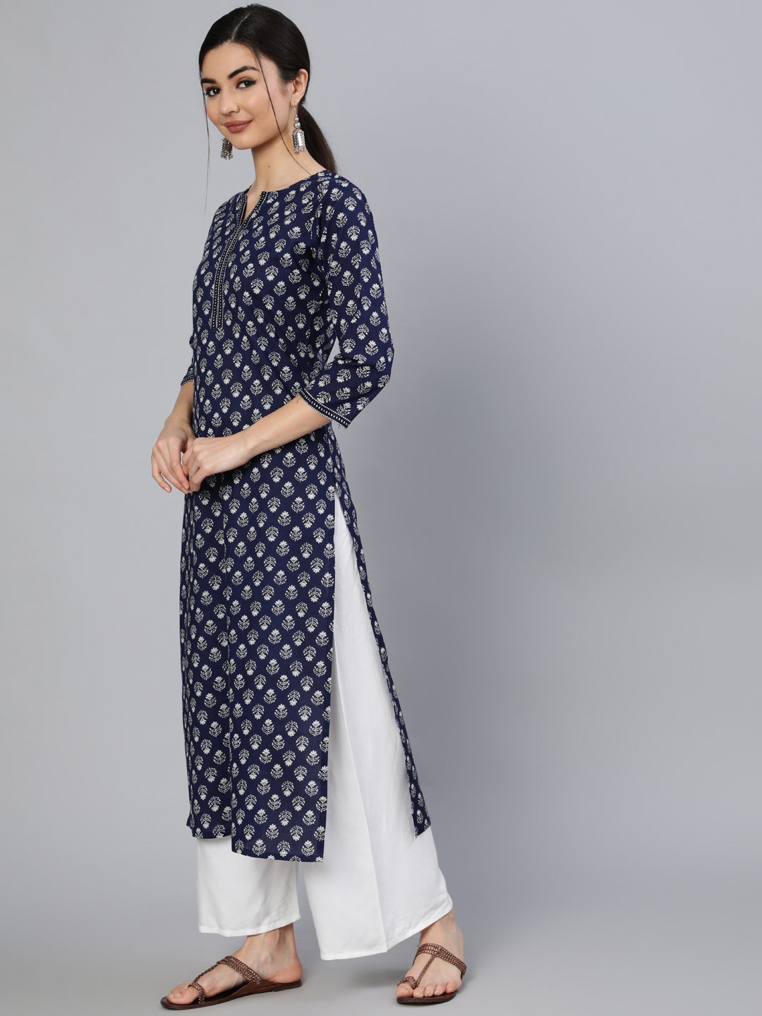 Navy Blue Ethnic Printed Straight Kurta With Three Quarter Sleeves