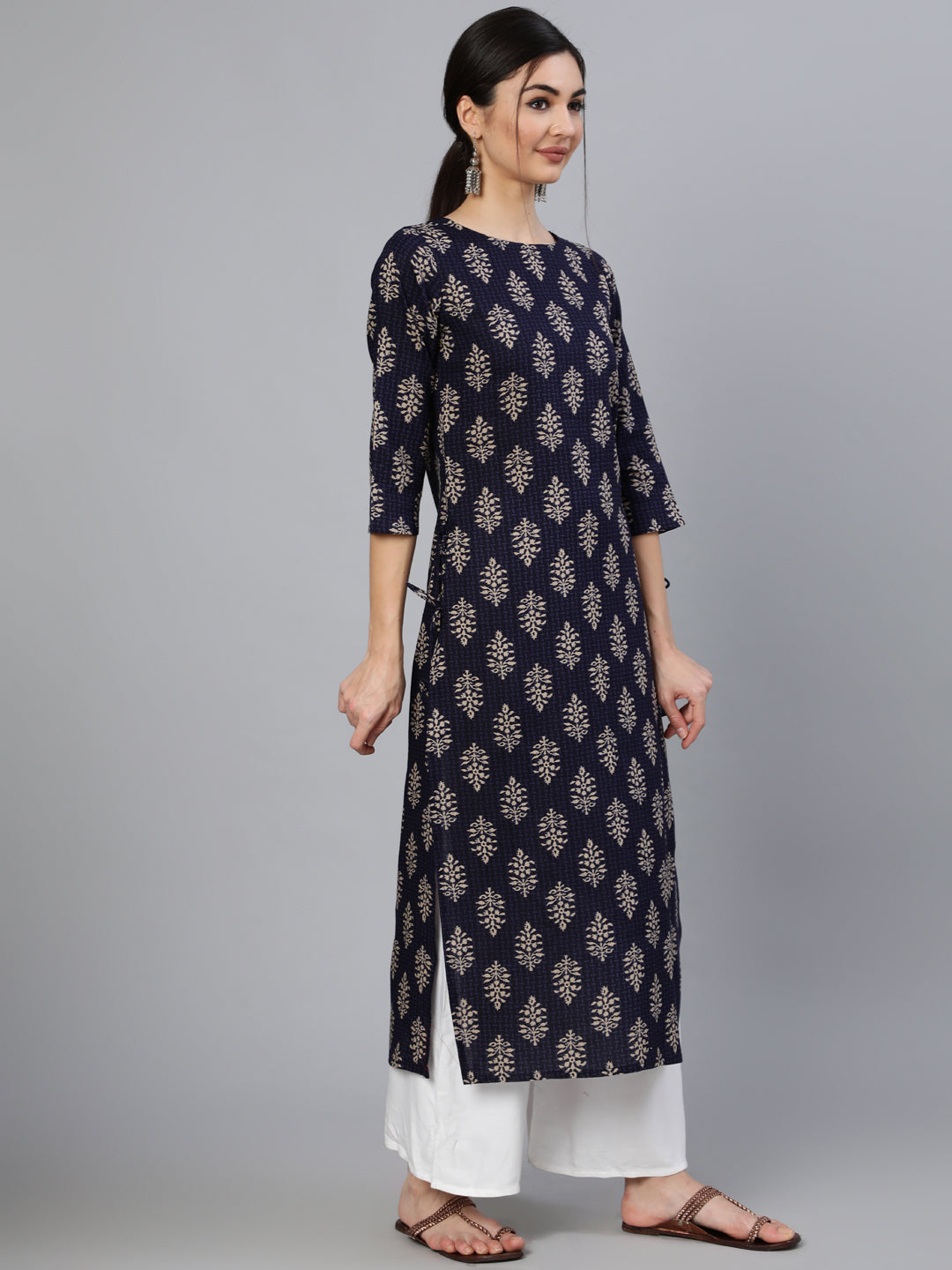 Navy Blue Ethnic Printed Straight Kurta With Three Quarter Sleeves