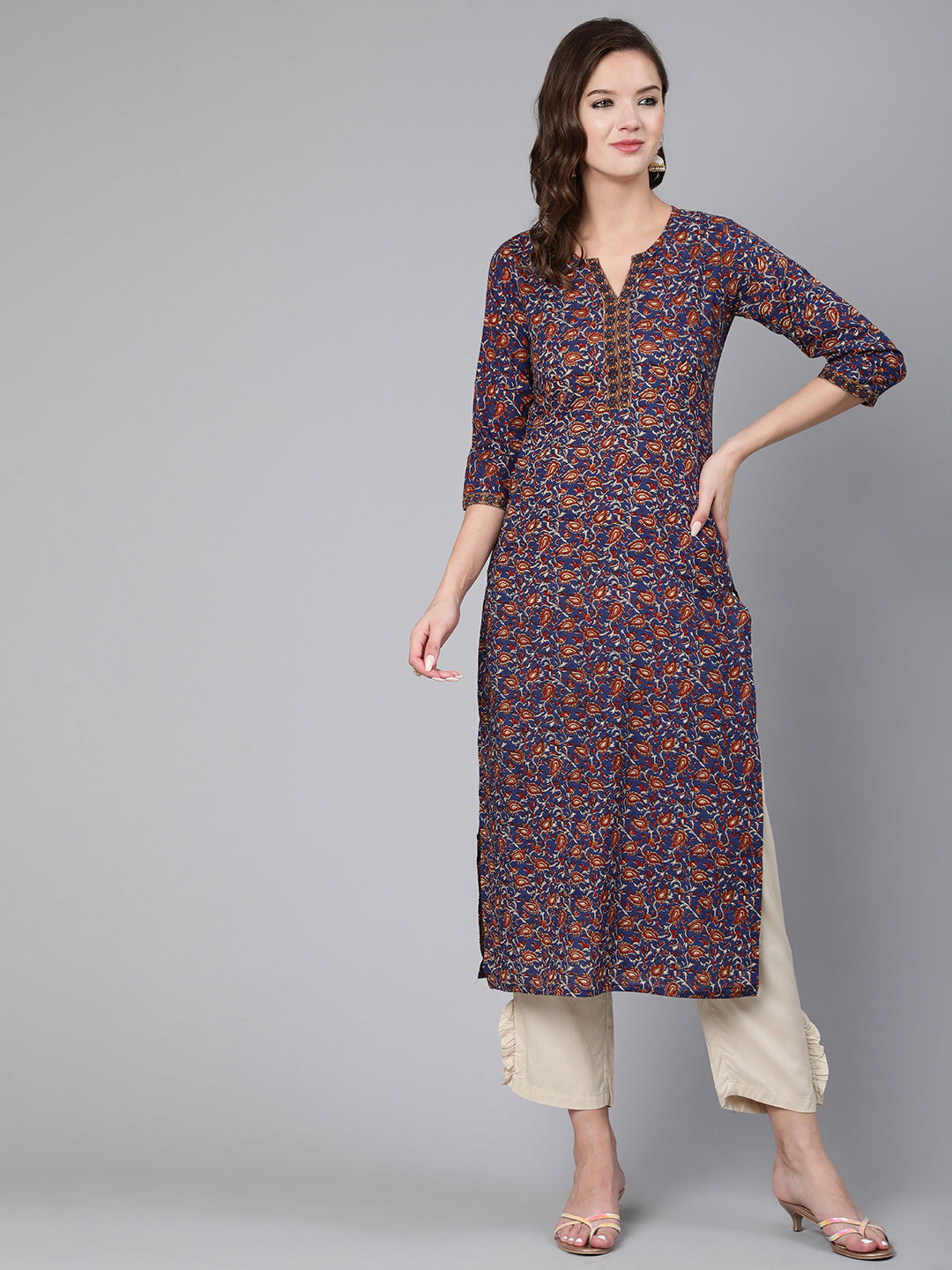 Blue & Beige Floral Printe Straight Kurta With Three Quarter Sleeves