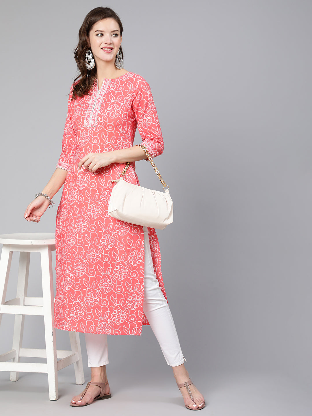 Pink Bandhani Printed Straight Kurta With Three Quarter Sleeves