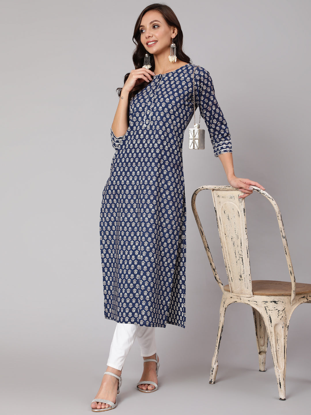 Blue Ethnic Printed Straight Kurta With Three Quarter Sleeves