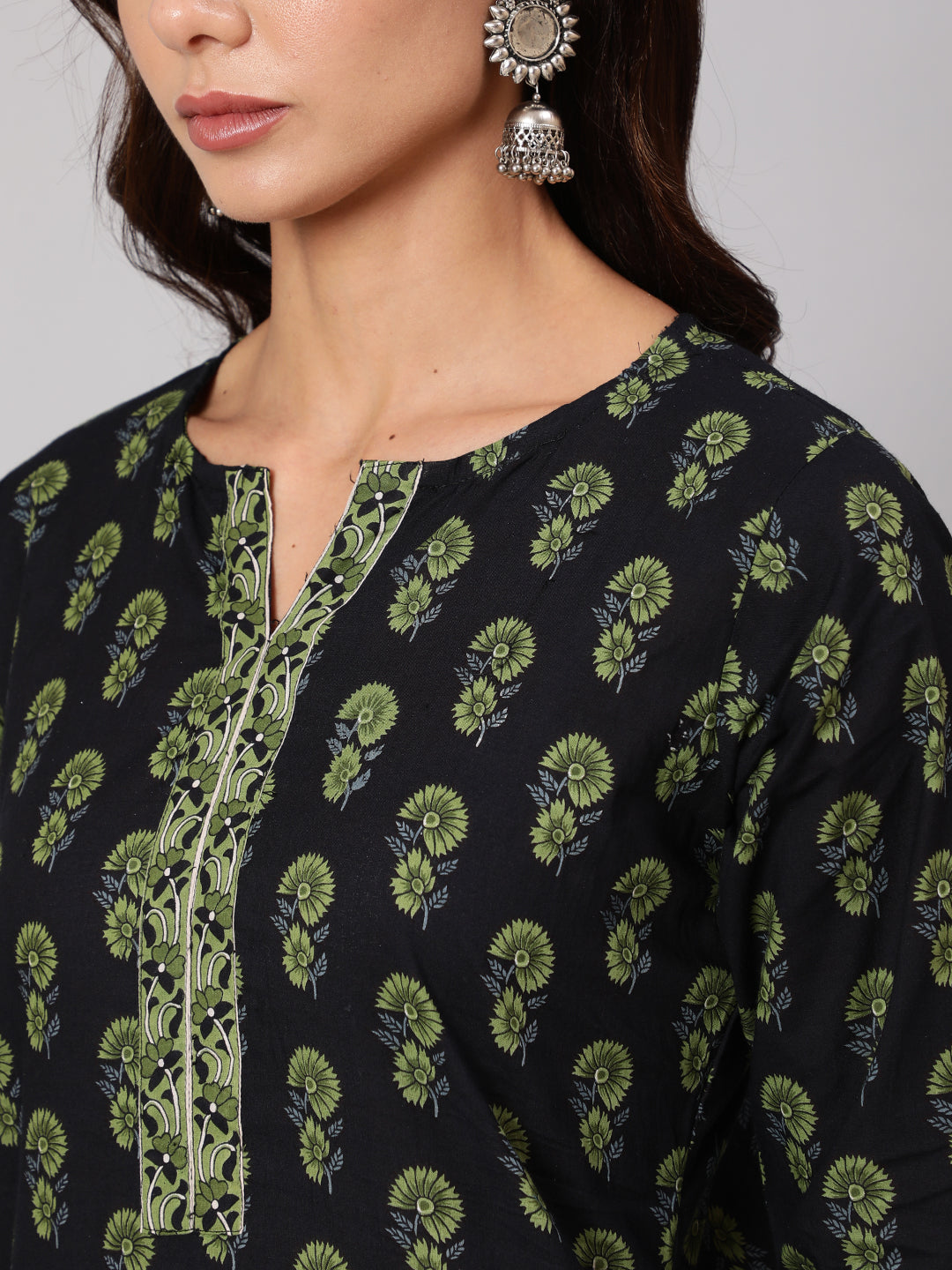 Blue Ethnic Printed Straight Kurta With Three Quarter Sleeves