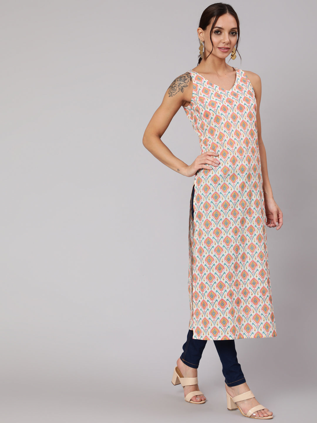 Multi Geometric Printed Straight Sleeveless Kurta With V-Neck